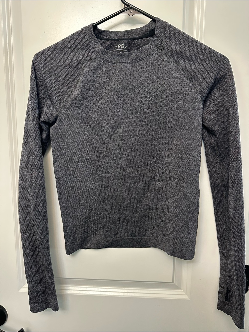 Women’s YPB by Abercrombie and Fitch Gray Athletic Long Sleeve Size Small